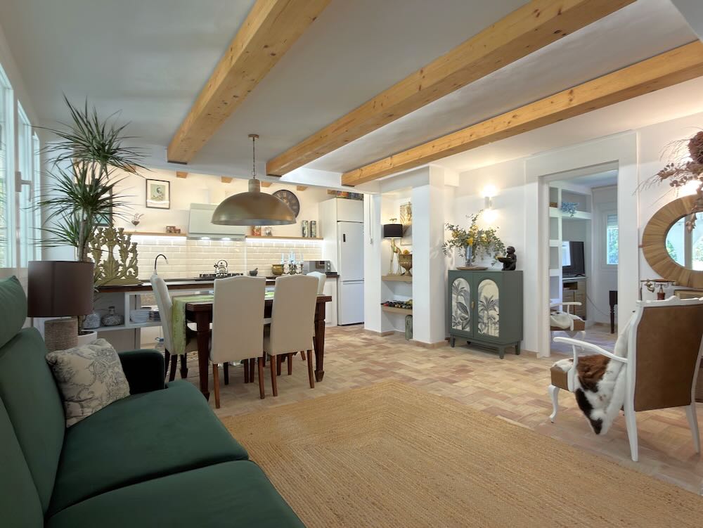 Property 2504 - Image 13